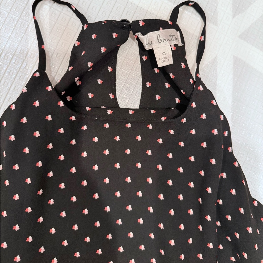 NINE BRITTON Black Floral Halter Sleeveless Top. Excellent Condition.